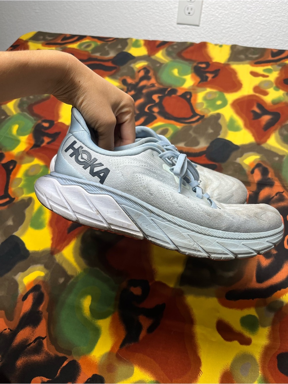 Hoka Arahi 6 women’s shoes size 7.5